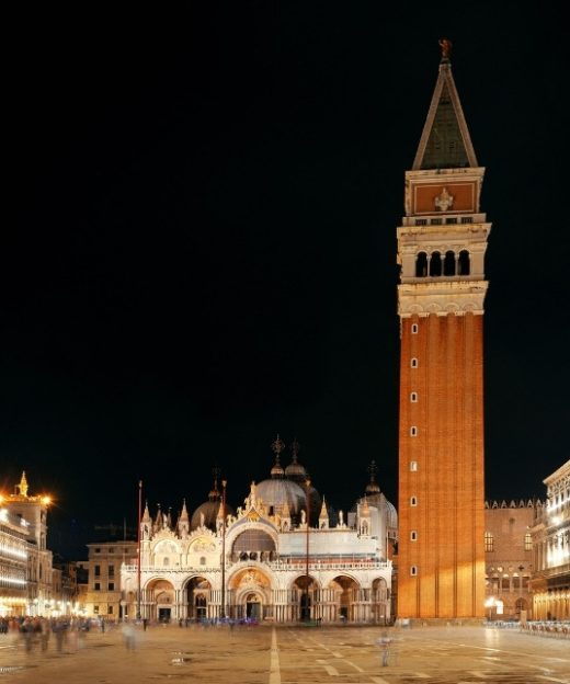 Quảng trường thánh Mark ở Venice