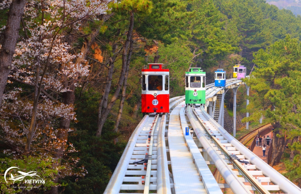 Tàu điện ven biển Haeundae - Busan